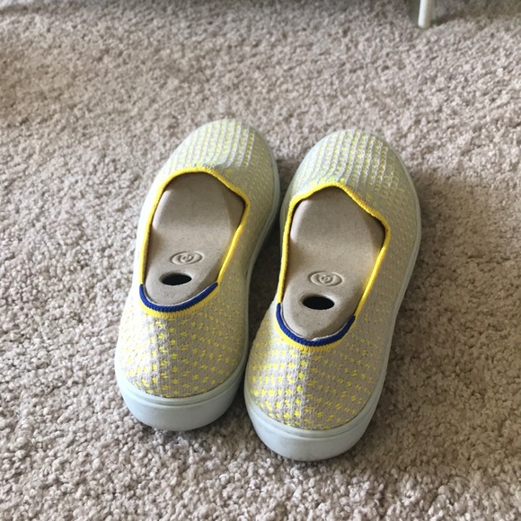 SOLD- Rothy’s sneaker - Picture 3 of 5